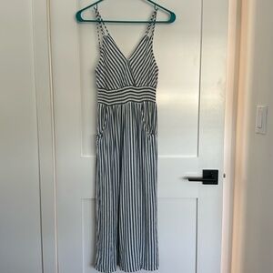 American Eagle Blue & White Striped Cropped Jumpsuit XS Petite